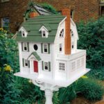 Signature Series Dutch Colonial 13.5 in x 10.5 in x 12.5 in Birdhouse (Part number: HB-9509)