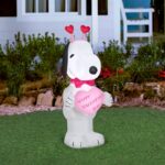 Snoopy with Heart Headband Inflatable