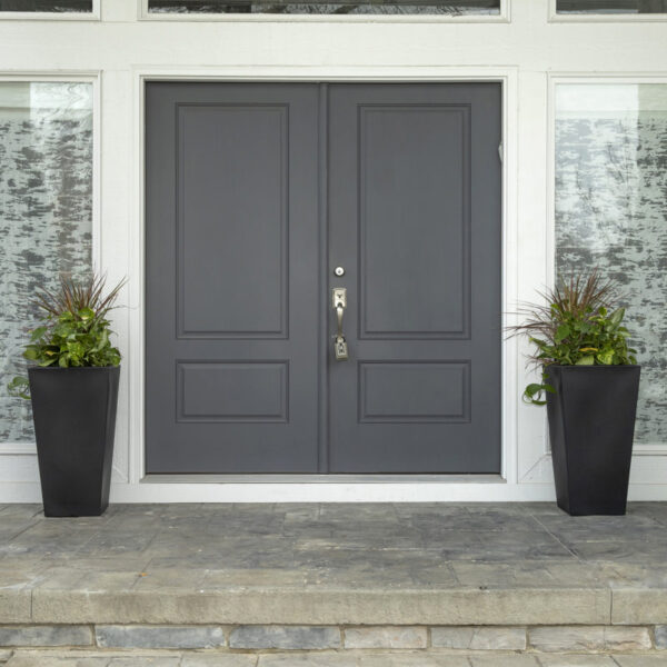 Tremont Self-Watering Plastic Pot Planter - Image 3